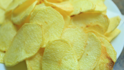 Kuinka tehdä perunalastuja kotona? Mikä on terveellisten sirujen resepti? Chips valmistus kotona