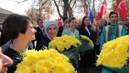 Tervetuloa Emine Erdoğaniin kukilla