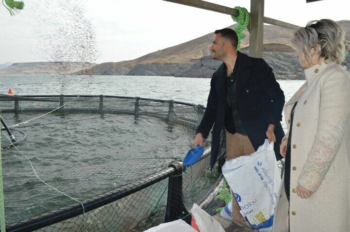 Kürşat Kılıç jätti pankkitoiminnan ja tuli vaimonsa kanssa kalantuottajaksi!