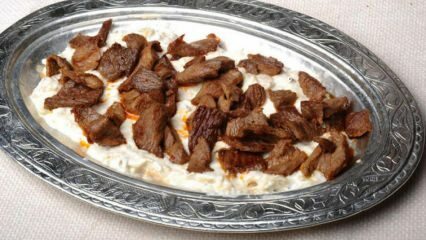Kuinka tehdä herkullinen Ali Nazik -kebab?