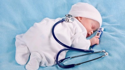 Mitä yhden kuukauden ikäiset vauvat voivat tehdä? 0-1 kuukauden (vastasyntyneen) vauvan kehitys
