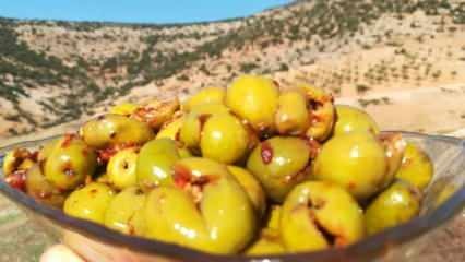 Kuinka tehdä vihreitä oliiveja kotona? Murskaava vihreä asetus resepti purkissa