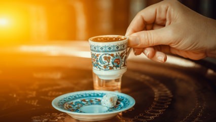 Mikä menee hyvin turkkilaisen kahvin kanssa?