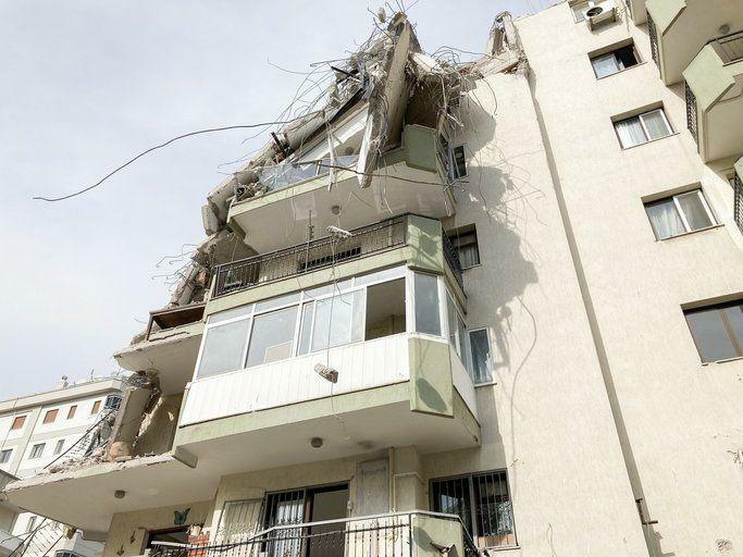 Mitä tulee ottaa huomioon maanjäristyksen jälkeen?