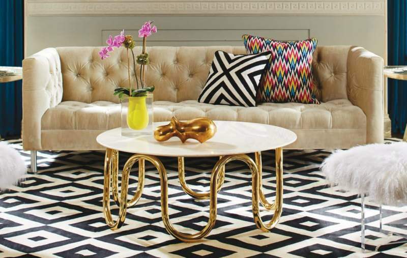 Uusi trendi sisustuksessa: kultaiset huonekalut