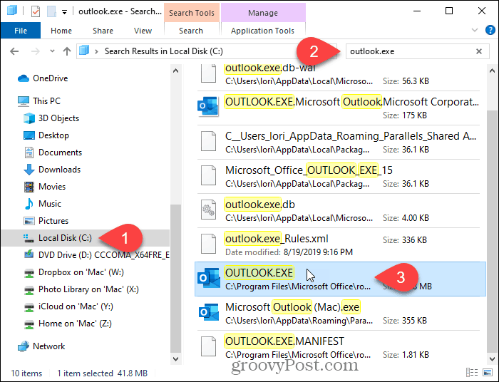 Etsi Outlook File Explorerista