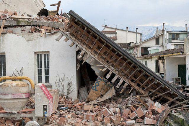 Mitä tehdä maanjäristyksen jälkeen