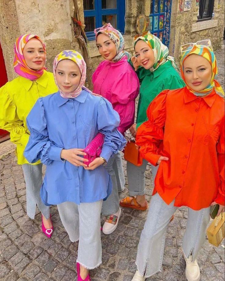 Hijab-kontrastivärimuoti