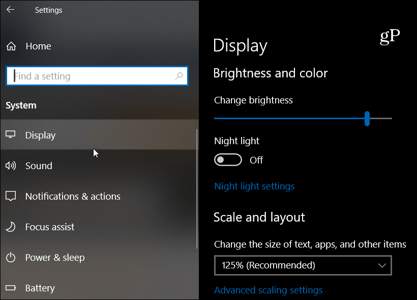 Windows 10 sujuva muotoilunäyttö