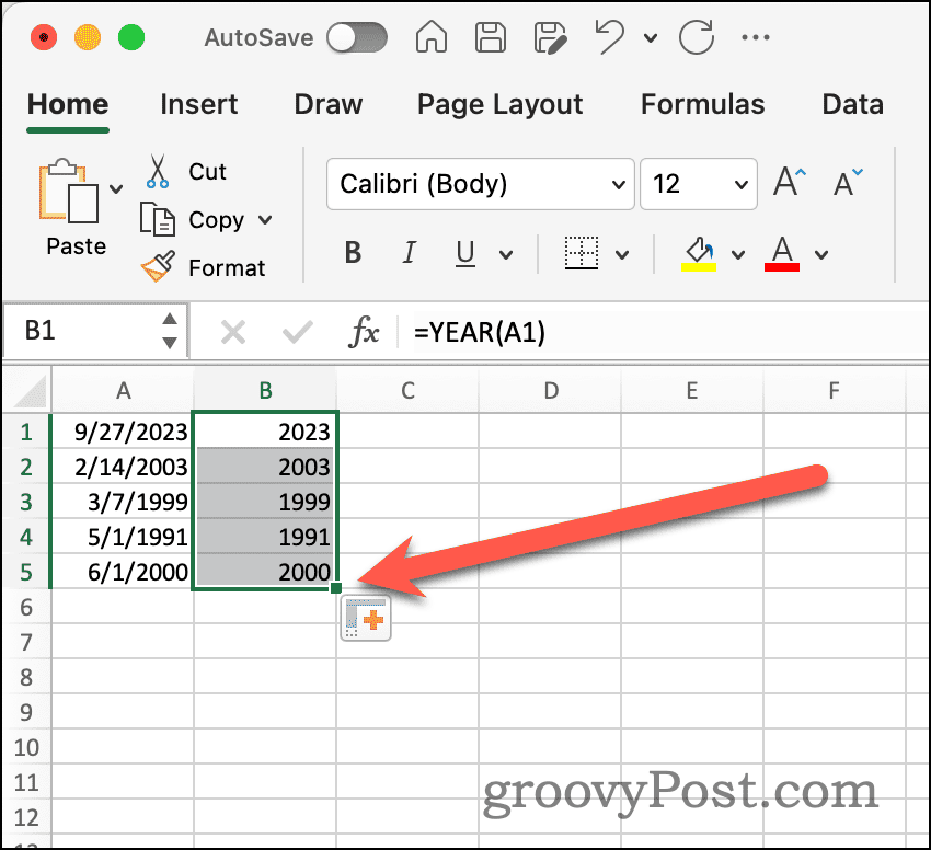 Automaattisen täytön kahva Excelissä