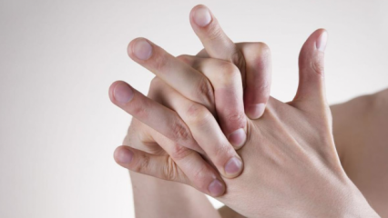 Mitä haittaa sormien halkeilusta on, miten siitä päästään eroon?