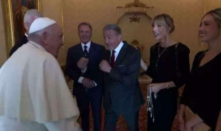 Mielenkiintoinen dialogi Sylvester Stallonen ja paavi Franciscuksen välillä
