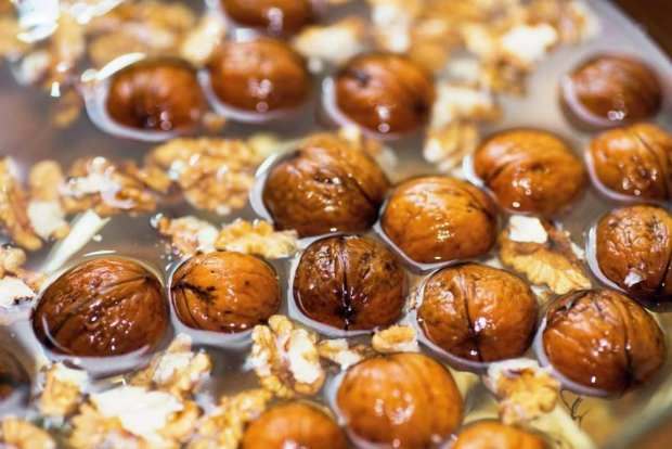Menettääkö pähkinän syöminen painoa? Laihdutus valkosipulin ja pähkinämehun kanssa, jotka laihtuvat nopeasti