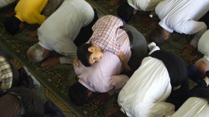 Pitäisikö lapset viedä tarawih-rukoukseen?