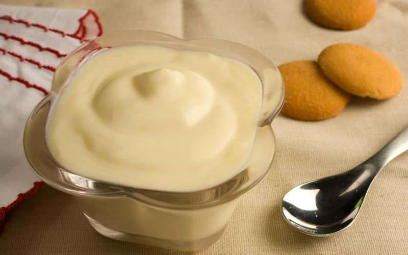 Käytännöllinen vaniljakastike resepti vauvoille kotona! Kuinka valmistaa mannajauhoja?