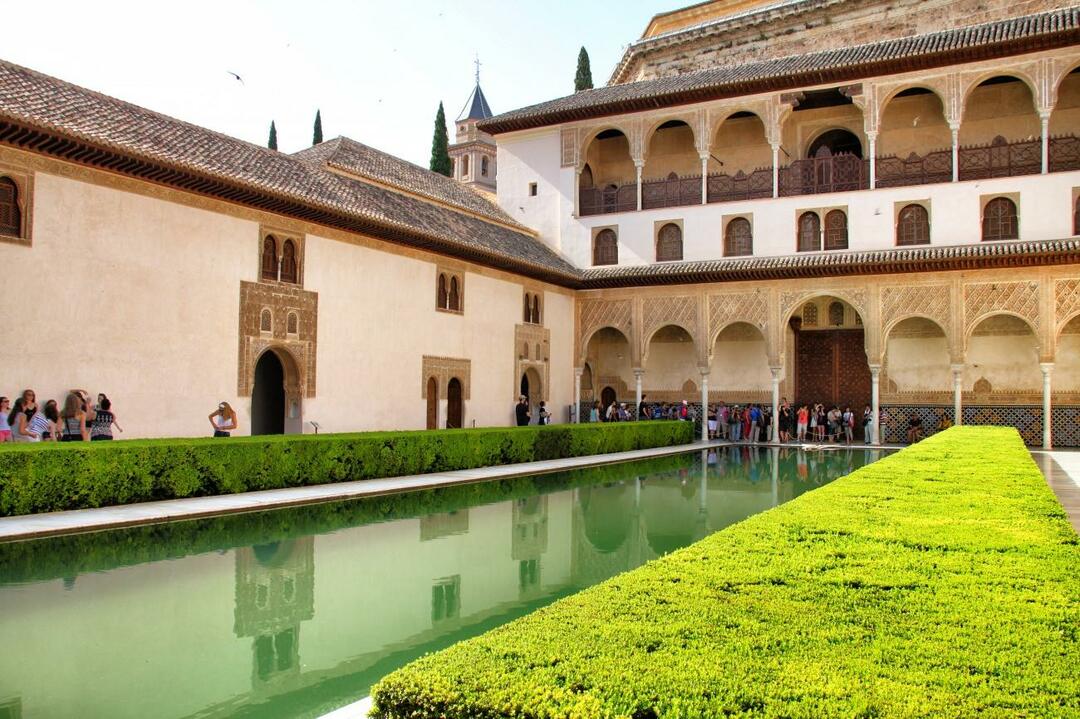 Kuvia Alhambran palatsista