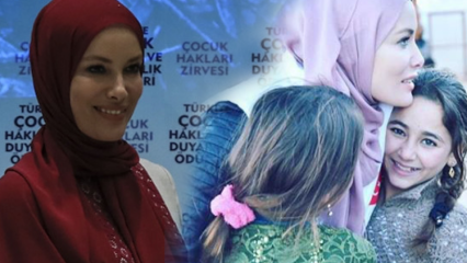 Ensimmäinen valokuva Gamze Özçelikiltä, ​​joka saapui hijabiin
