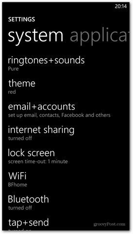 Windows Phone 8 mukauttaa lukitusnäyttöasetuksia