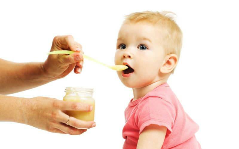 Helppo riisijauho resepti vauvoille! Kuinka tehdä vauvan vanukas täydentävän ruokakauden aikana?