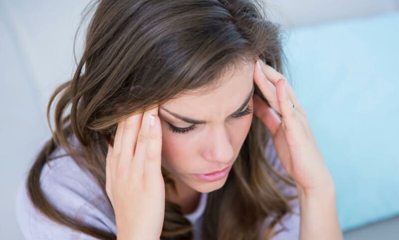 Mikä aiheuttaa päänsärkyä? Mikä on hyvä päänsärkyyn?