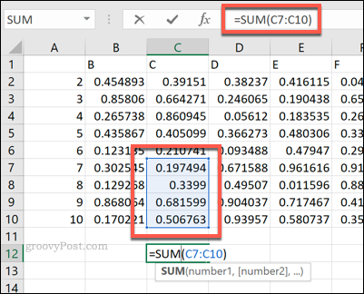 Excel SUM -kaava käyttämällä solualuetta