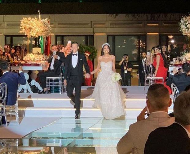 Mesut Özilin ja Amine Gülşe -parin avioliitto vaikutti hedelmälliseltä!