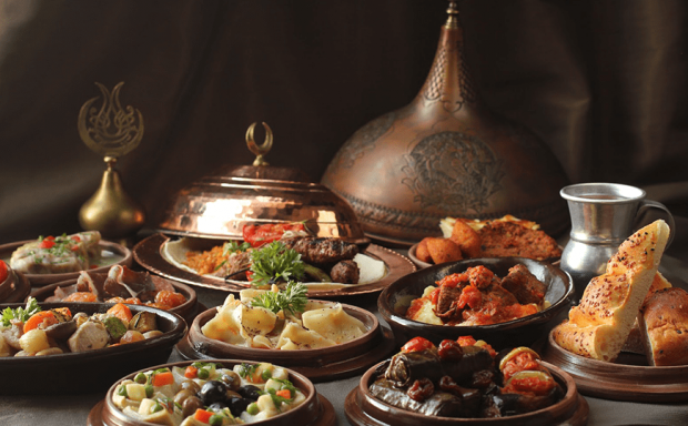 iftar-pöytä