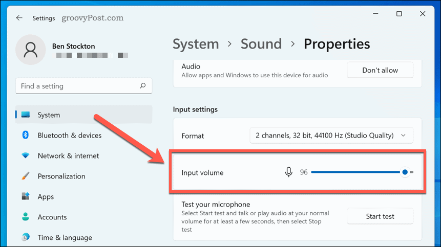 Mikrofonin äänenvoimakkuusasetusten määrittäminen Windows 11:ssä