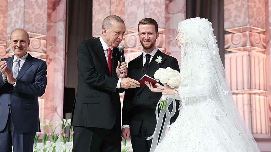 Presidentti Erdoğan oli todistamassa veljenpoikansa Osama Erdoğanin häitä