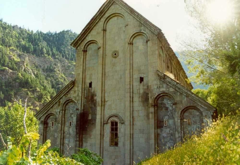 Barhalin kirkko