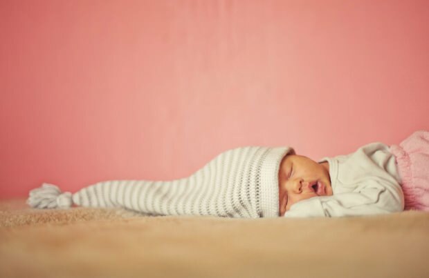 Mitä pitäisi tehdä vauvalle, joka ei nukku?