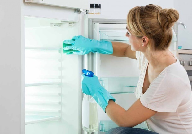 Kuinka jääkaappi puhdistetaan?