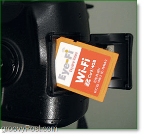 kuvia kameraan menevästä eye-fi SDHC-kortista