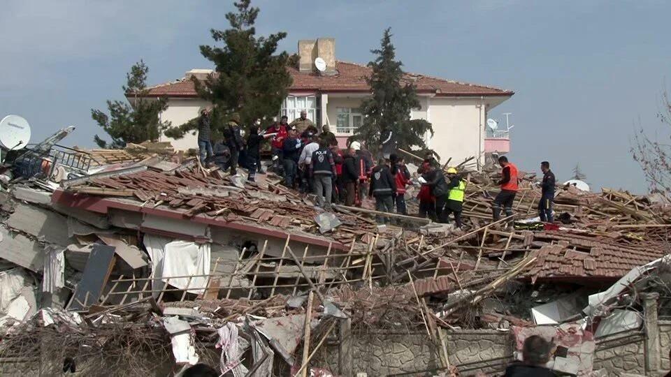 Emine Erdoğan välitti parhaat terveiset kaikille Malatyan maanjäristyksestä kärsineille kansalaisille
