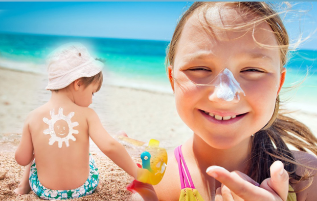 Kuinka valita aurinkovoidetta vauvoille ja lapsille