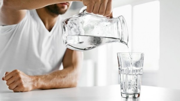 Kuinka laihtua juomalla vettä? Vesireitti, joka heikentää 7 kiloa viikossa! Veden juomaaste painon mukaan