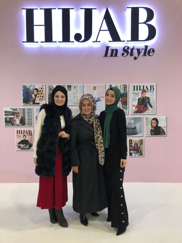 Suuri kiinnostus Hijabiin Style Magazine -lehdessä Halal Expo -messuilla