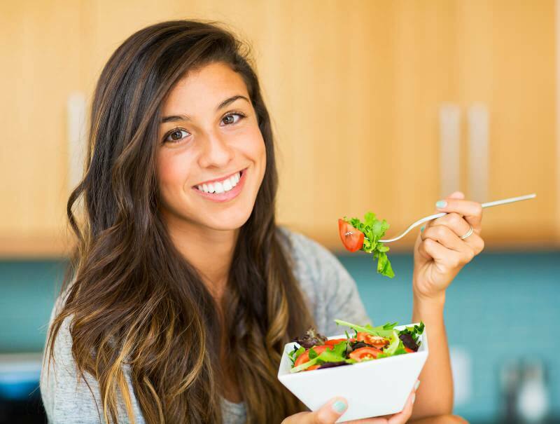 Helppo ja herkullinen ruokavaliosalaatti resepti: Kuinka tehdä paimensalaattia? Paimen salaatti kalorit