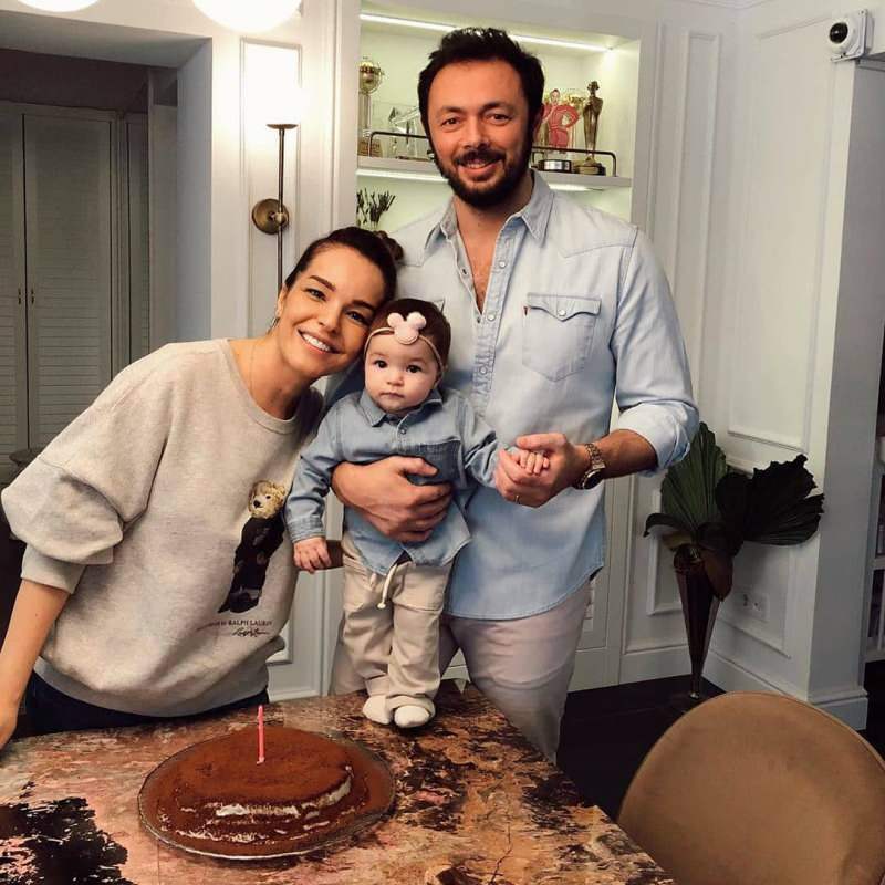 Bengü teki videonjaon tyttärensä kanssa ensimmäistä kertaa juhliakseen uutta ikäänsä!