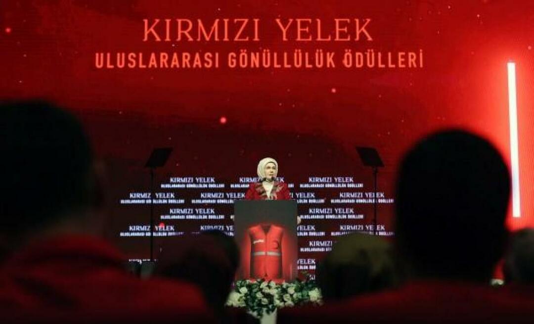 Emine Erdoğan kertoi Kızılayn "Red Vest International Volunteering Award -palkintoseremoniasta"