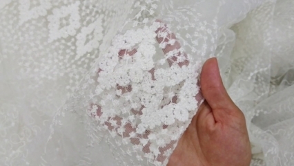 Löytyi menetelmä, joka tekee verhot lumen kaltaisiksi! Kuinka verho pestään?