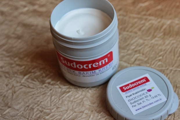 Mikä on Sudocrem? Mitä Sudocrem tekee? Mitkä ovat Sudocremin hyödyt iholle?