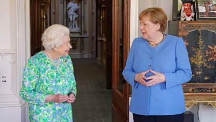 Kuningatar Erikoislahja Elizabethilta Saksan presidentille Angela Merkelille!