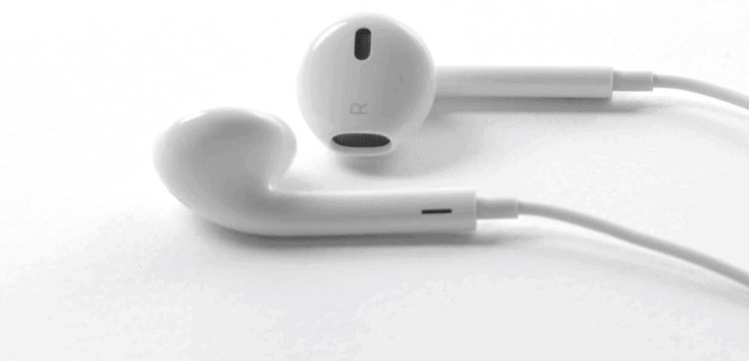 Pitäisikö Apple Ditch EarPod -laitteita uusissa iPhonissa?