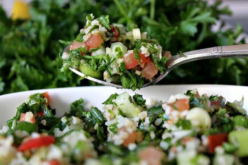 Kuinka tehdä libanonilaista salaattia? Valmistetaan libanonilaista salaattia ...