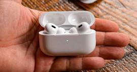 AirPods 3. Mitä eroa on seuraavan sukupolven ja AirPods Pron välillä?