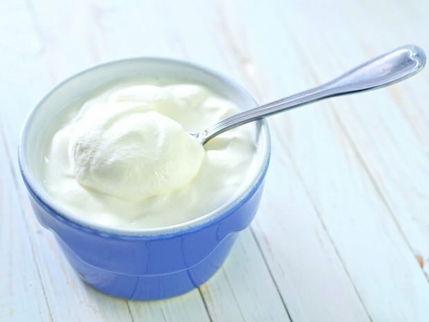 Kuinka saada hoikka syömällä jogurttia koko päivän? Tässä on jogurtti dieetti ...