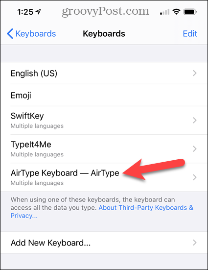 Napauta AirType-näppäimistöä iPhone-näppäimistöluettelossa