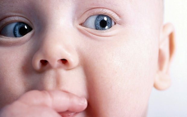 Miksi vauvojen silmät muuttuvat?
