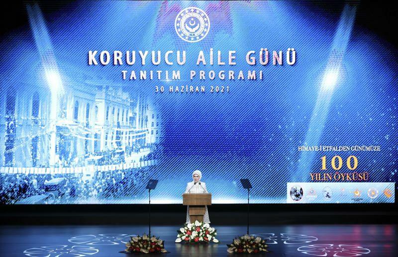 Emine Erdoğan: Meillä ei ole suvaitsevaisuutta lapsille suunnattuihin likaisiin käsiin